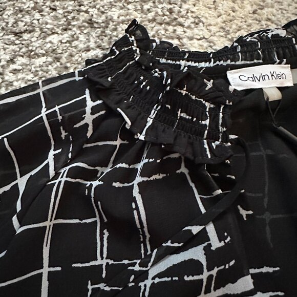 CALVIN KLEIN (L) Black White Geometric Print Chiffon Peasant Blouse Top Tie-Neck - Picture 10 of 12